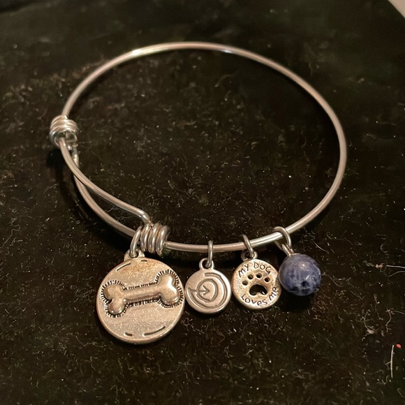 8” mixed metal silver tone adjustable bangle bracelet w/4 dog lover charms - Picture 1 of 16